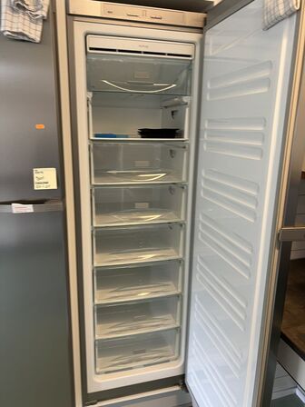 Fryseskab MIELE FN 12827