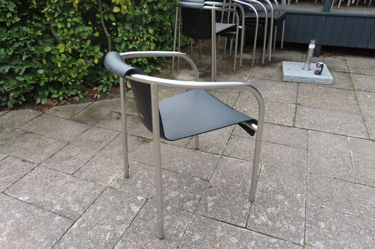 6 stk. TRIP TRAP OCEAN havestole m. tilhørende bord (betonplade)