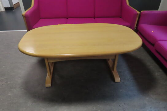 Møbelsæt 3+2 pers. sofa, stol samt bord