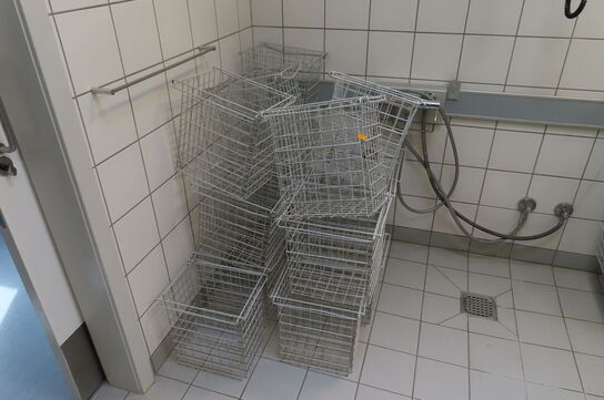 Div. gitterkasser til bad m.v.