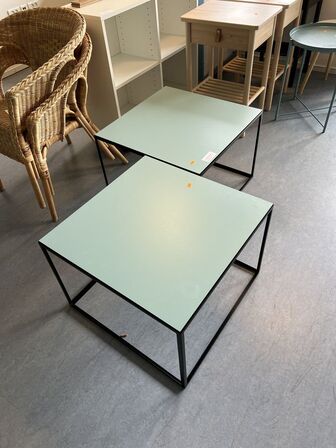 2 stk. borde 60x60x43 cm