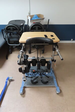 Ståstøttestativ THERA Trainer Verto