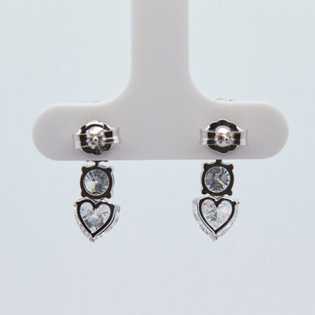 3,09 ct. laboratorieskabt diamantørestikker i 14kt