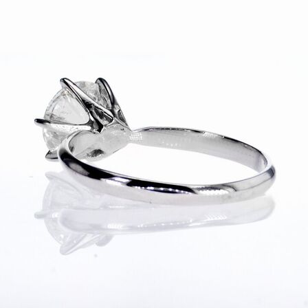 2,01 ct. naturlig diamant og 14 kt. hvidguldring