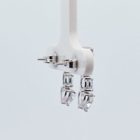 3,09 ct. laboratorieskabt diamantørestikker i 14kt