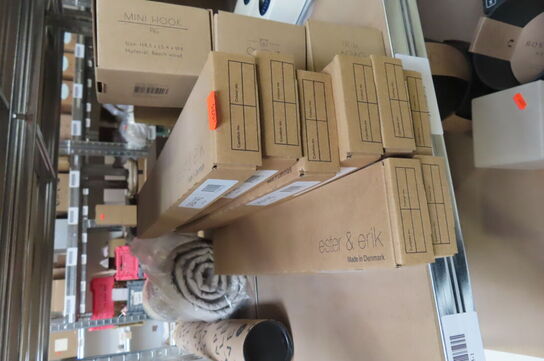 Diverse stearinlys samt 3 stk mini hook ESTER & ERIK
