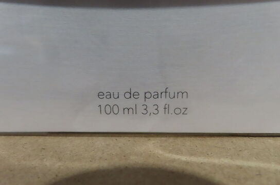 2 stk parfumer 003 BON PARFUMEUR