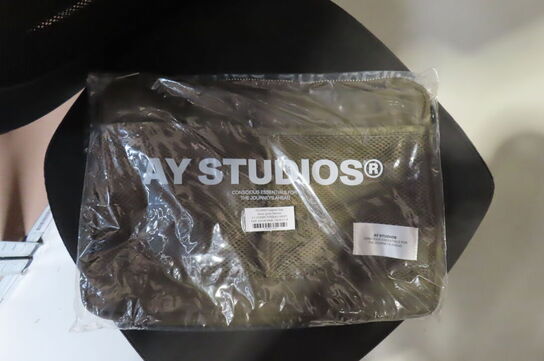4 stk computer sleeve AY STUDIOS