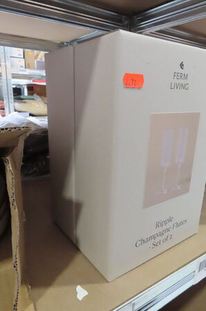 4 stk RIPPLE CHAMPAGNE FLUTES FERM LIVING