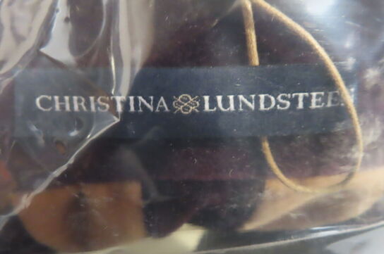 2 stk puder CHRISTINA LUNDSTEEN