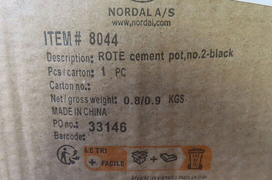 Diverse cement potter NORDAL