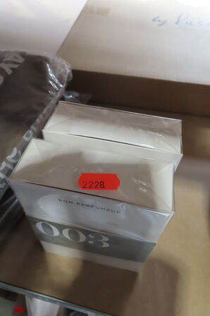 2 stk parfumer 003 BON PARFUMEUR