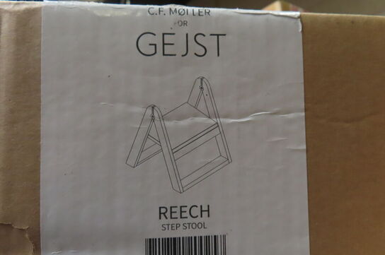 REECH STEP STOOL GEJST