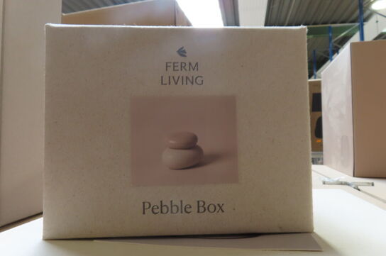 ERENA SIDE PLATE og PEBBLE BOX FERM LIVING