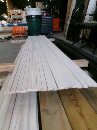 54 m glasliste, hvid 16 x27 mm