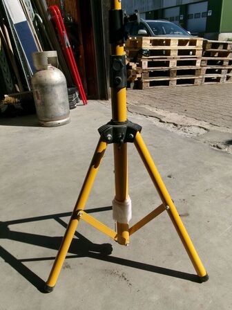 8 stk. trefod t/arbejdslampe