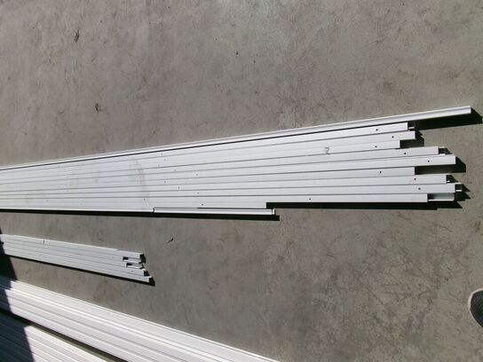 Skinner til stort lampesystem