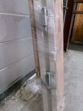 Karmsæt, tungbeslået fyr, hvid