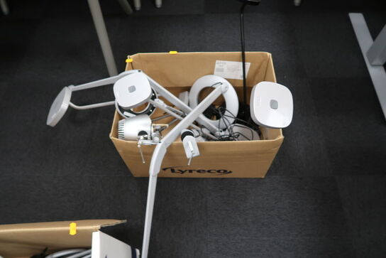 Kasse med skrivebordslamper LUXO Ovelo 4 m.fl.