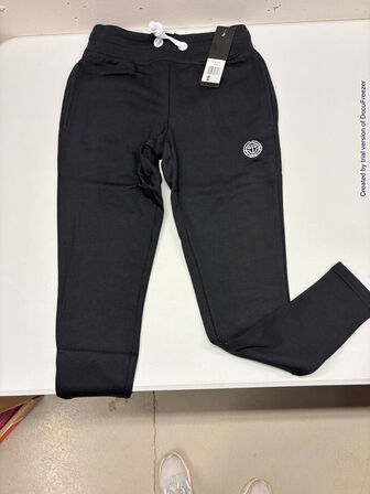 4.500 enheder sportstøj (se beskrivelse)