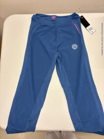 4.500 enheder sportstøj (se beskrivelse)