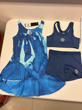 4.500 enheder sportstøj (se beskrivelse)