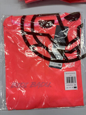 4.500 enheder sportstøj (se beskrivelse)