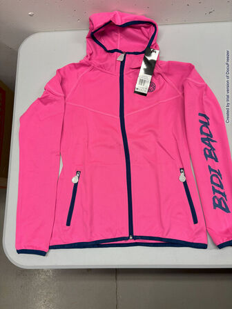 4.500 enheder sportstøj (se beskrivelse)