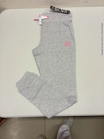 4.500 enheder sportstøj (se beskrivelse)