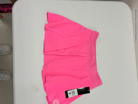 4.500 enheder sportstøj (se beskrivelse)