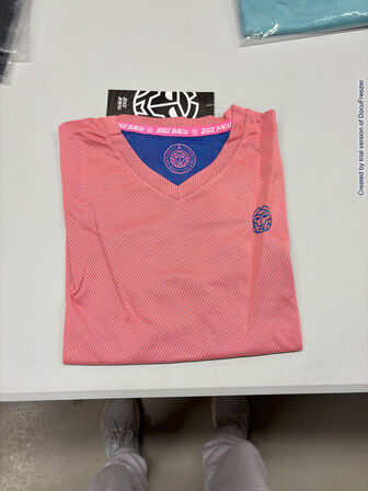 4.500 enheder sportstøj (se beskrivelse)