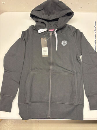 4.500 enheder sportstøj (se beskrivelse)