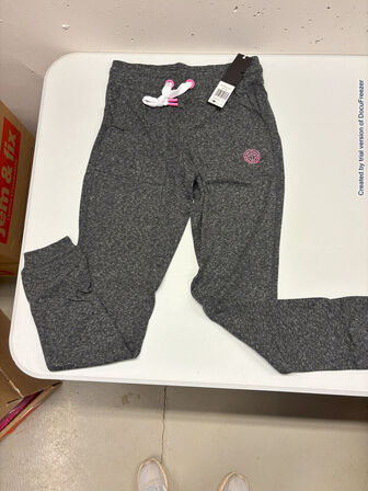 4.500 enheder sportstøj (se beskrivelse)