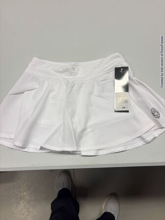 4.500 enheder sportstøj (se beskrivelse)