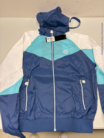 4.500 enheder sportstøj (se beskrivelse)