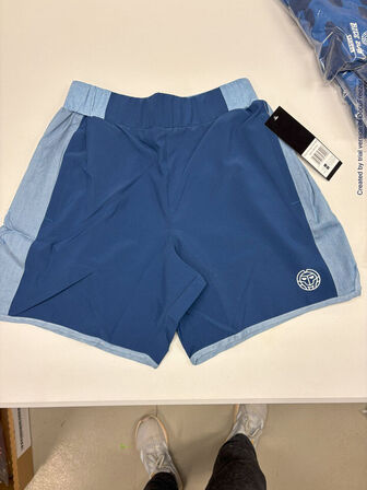 4.500 enheder sportstøj (se beskrivelse)