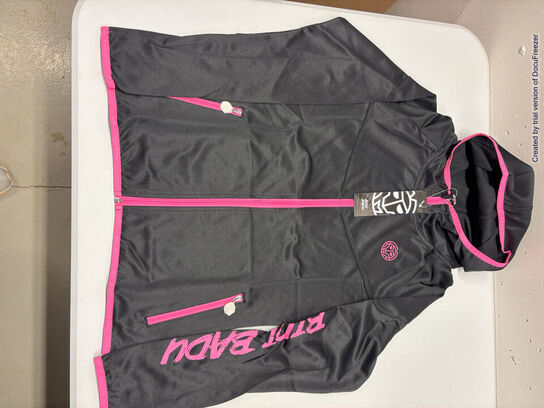 4.500 enheder sportstøj (se beskrivelse)