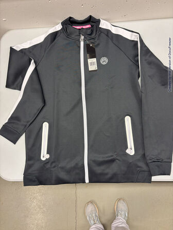 4.500 enheder sportstøj (se beskrivelse)