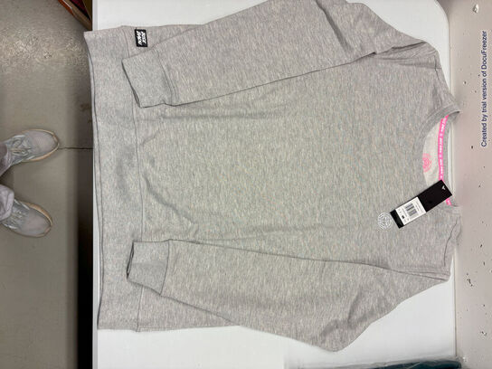 4.500 enheder sportstøj (se beskrivelse)