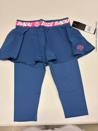 4.500 enheder sportstøj (se beskrivelse)