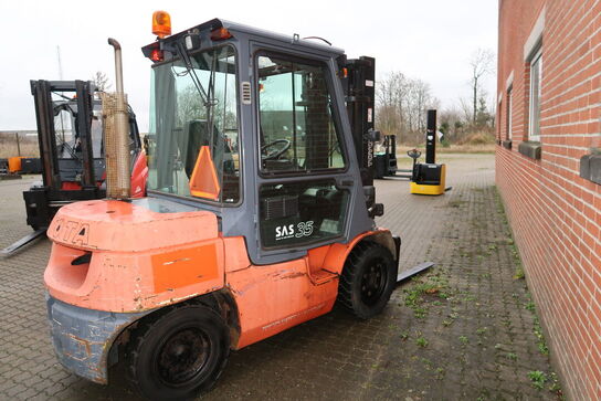 Diesel Gaffeltruck TOYOTA 02-7FD35