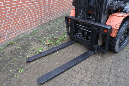 Diesel Gaffeltruck TOYOTA 02-7FD35