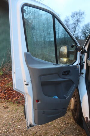 Varebil FORD TRANSIT, 2.0 Tdci (170hk) Double Kabine Rwd Manuel