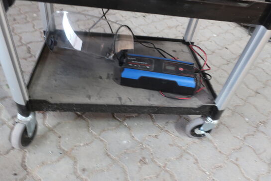 Værkstedsvogn med indhold