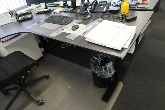 El. hæve/sænke skrivebord uden indhold med kontorsto og skuffemodul