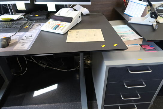 El. hæve/sænke skrivebord uden indhold med skuffemodul