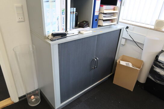 2 stk. skabe/jalousiskabe uden indhold