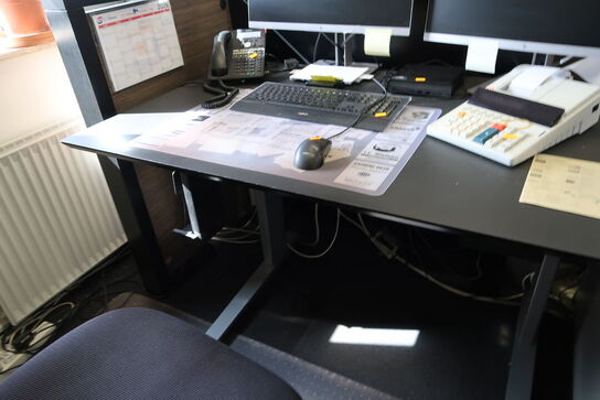 El. hæve/sænke skrivebord uden indhold med skuffemodul