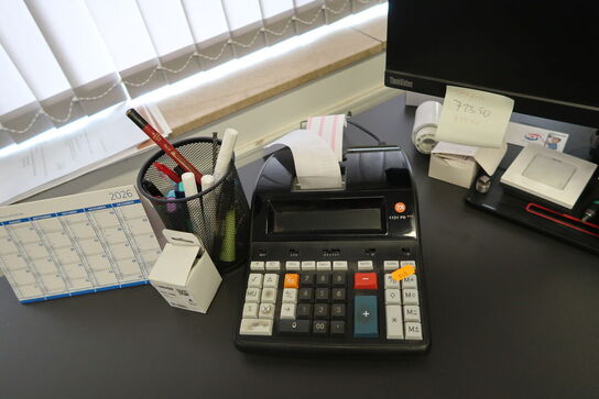 2 stk. computerskærme LENOVO T24i-20, tastatur, dockingstation, mus m.m.