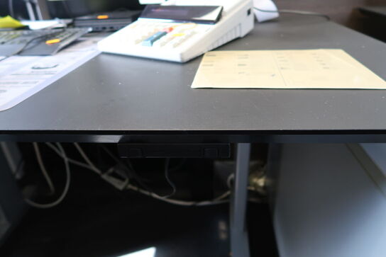 El. hæve/sænke skrivebord uden indhold med skuffemodul